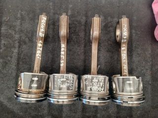 bontott FORD FOCUS II Dugattyú