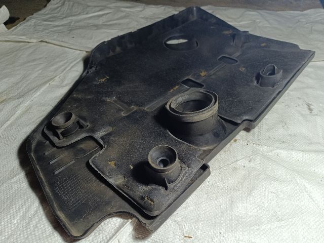 bontott FORD FOCUS II Felső Motorburkolat