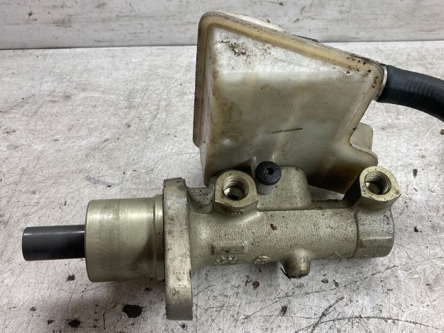 bontott FORD FOCUS II Főfékhenger