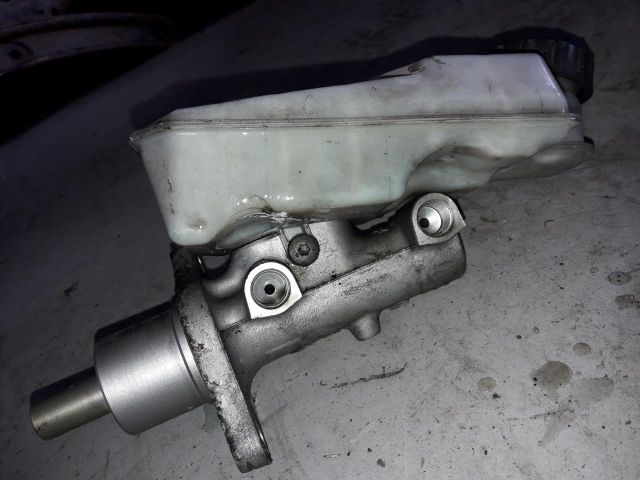 bontott FORD FOCUS II Főfékhenger