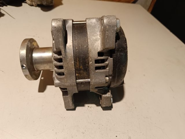 bontott FORD FOCUS II Generátor