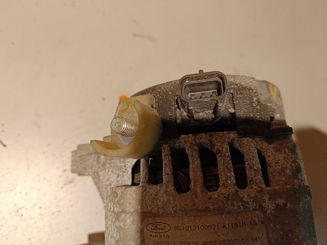 bontott FORD FOCUS II Generátor