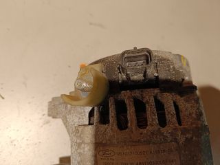 bontott FORD FOCUS II Generátor