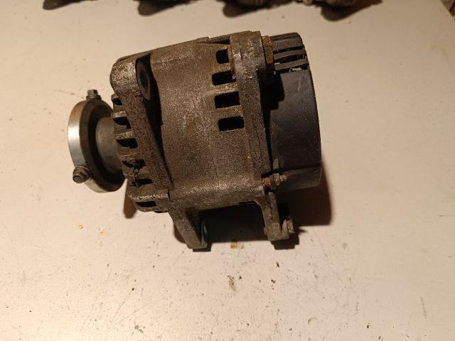 bontott FORD FOCUS II Generátor