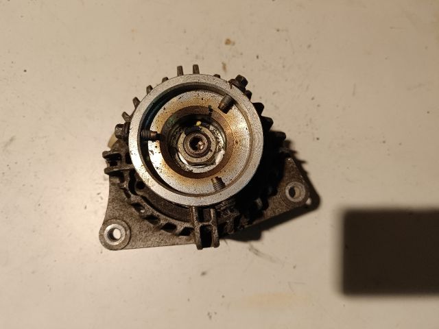 bontott FORD FOCUS II Generátor