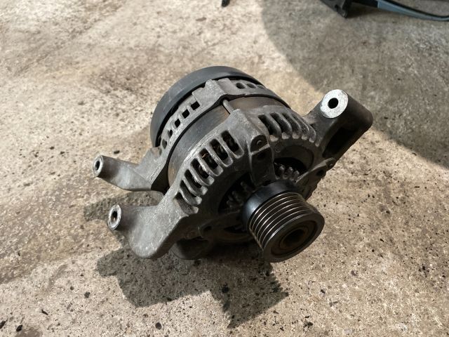 bontott FORD FOCUS II Generátor