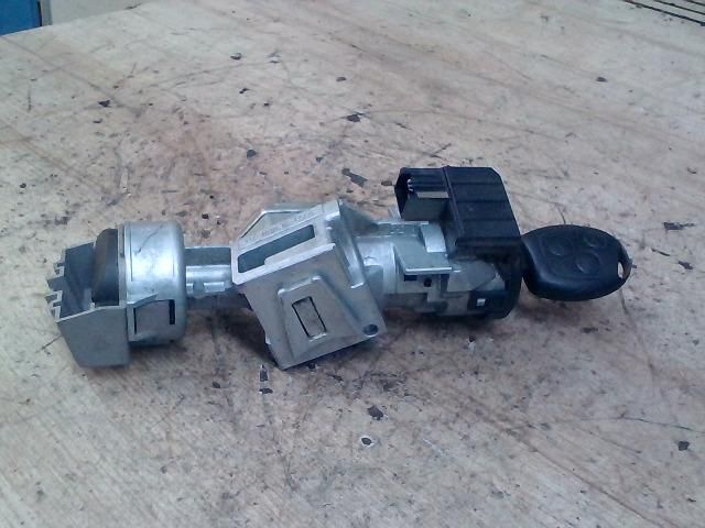 bontott FORD FOCUS II Gyújtáskapcsoló