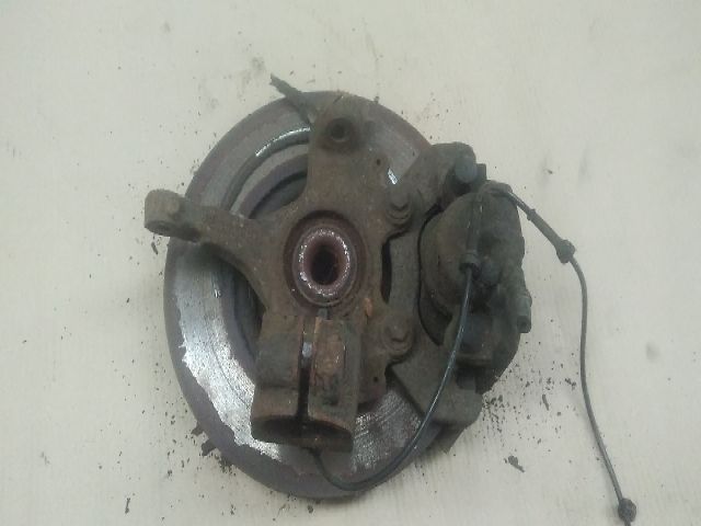 bontott FORD FOCUS II Jobb első Csonkállvány Kerékaggyal