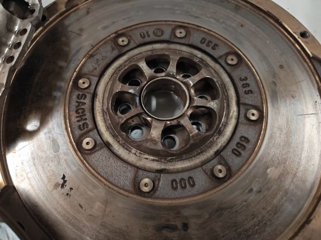 bontott FORD FOCUS II Kettős tömegű Lendkerék