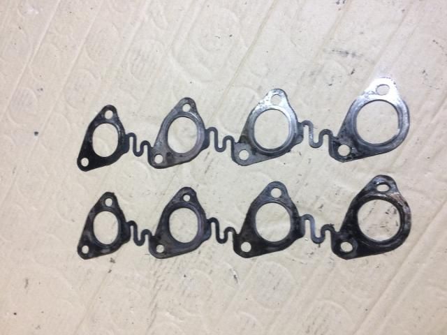 bontott FORD FOCUS II Kipufogó Leömlő Tömítés