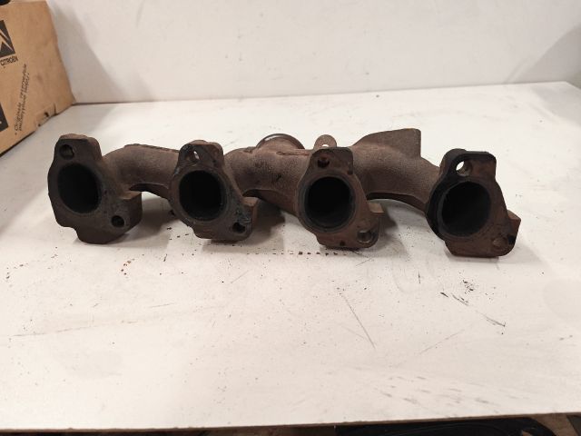 bontott FORD FOCUS II Leömlő (Soros)