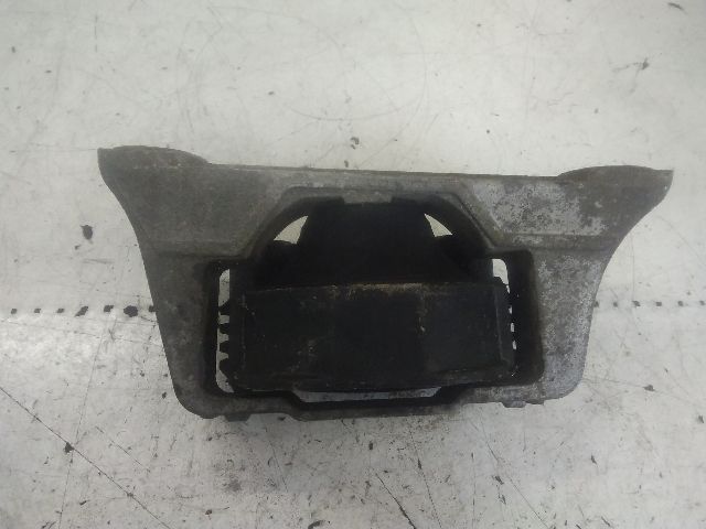 bontott FORD FOCUS II Motor Tartó Bak (Fém)