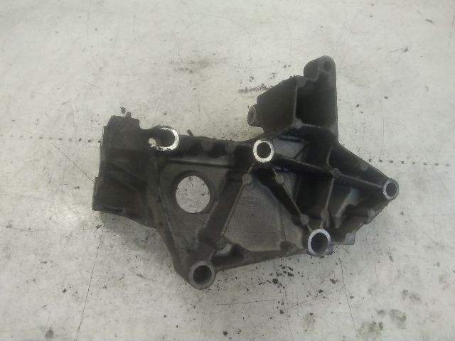 bontott FORD FOCUS II Motor Tartó Bak (Fém)