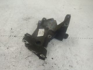 bontott FORD FOCUS II Motor Tartó Bak (Fém)