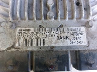 bontott FORD FOCUS II Motorvezérlő