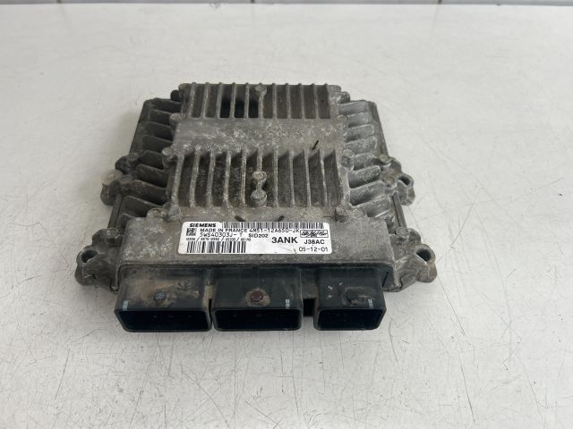 bontott FORD FOCUS II Motorvezérlő