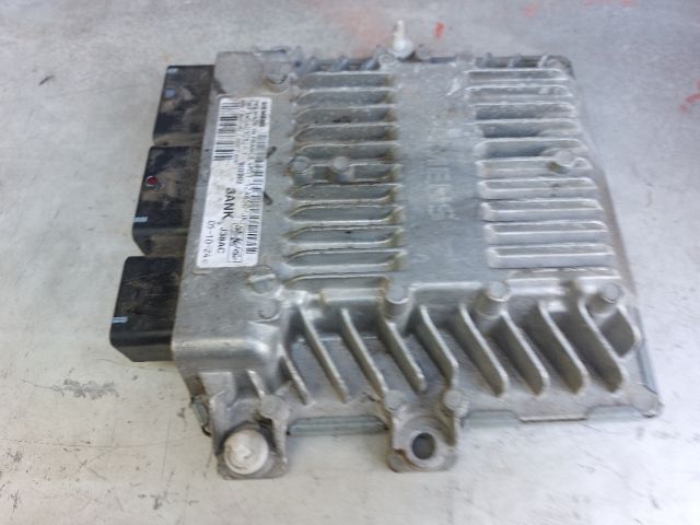 bontott FORD FOCUS II Motorvezérlő