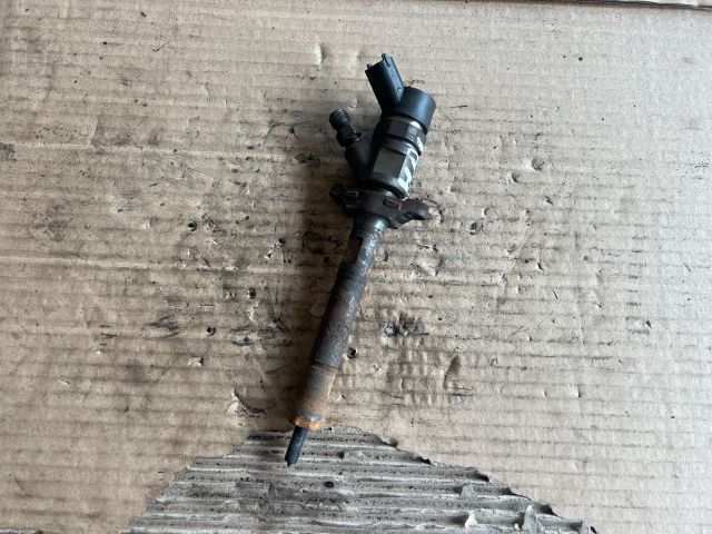 bontott FORD FOCUS II Porlasztó (1 db)