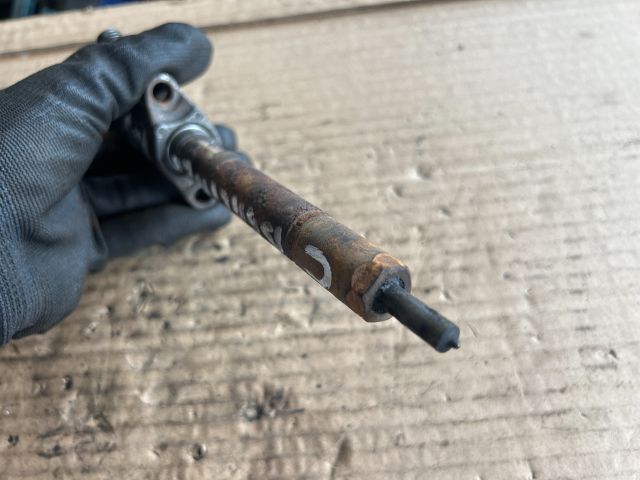 bontott FORD FOCUS II Porlasztó (1 db)