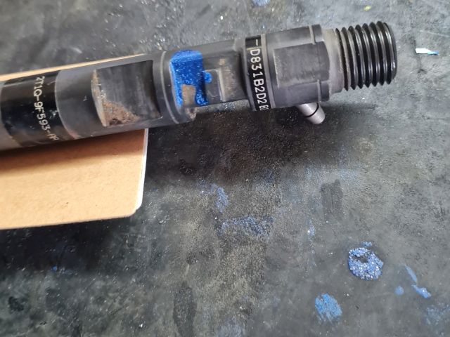 bontott FORD FOCUS II Porlasztó (1 db)