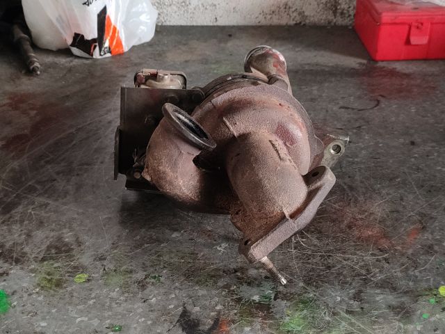 bontott FORD FOCUS II Turbó