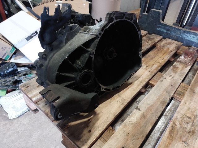 bontott FORD FOCUS II Váltó (Mechanikus)