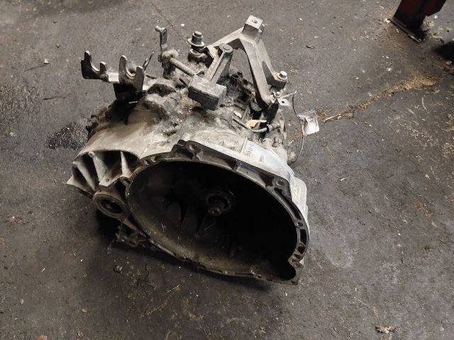 bontott FORD FOCUS II Váltó (Mechanikus)