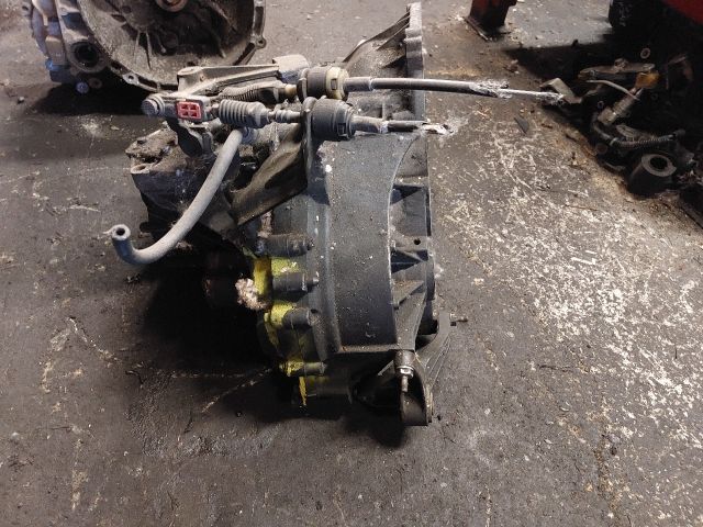 bontott FORD FOCUS II Váltó (Mechanikus)