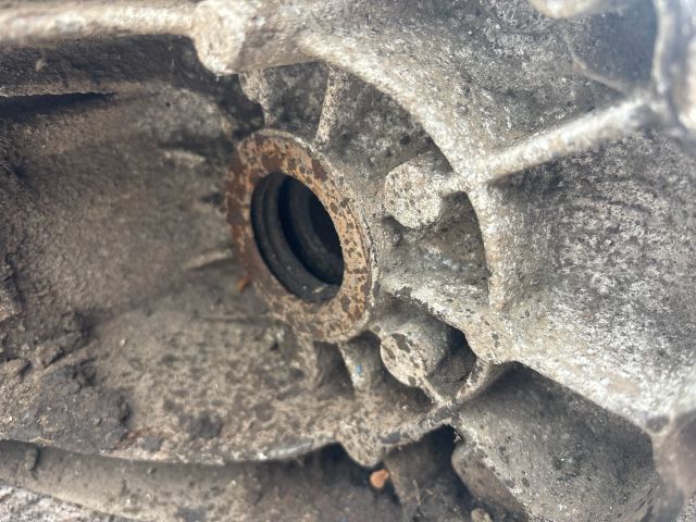 bontott FORD FOCUS II Váltó (Mechanikus)