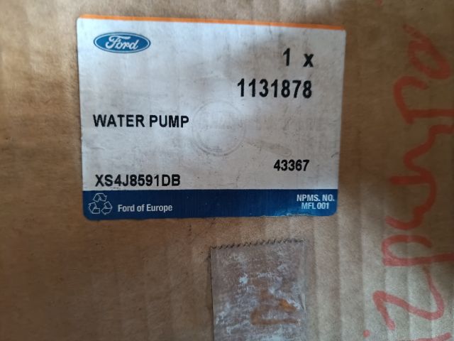 bontott FORD FOCUS II Vízpumpa