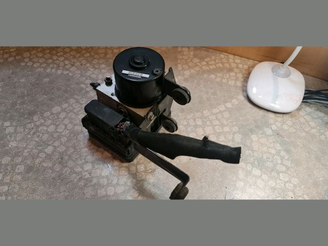 bontott FORD FOCUS II ABS Kocka