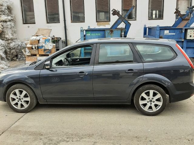 bontott FORD FOCUS II Bal első Csonkállvány Kerékaggyal