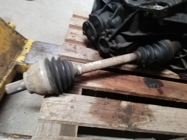 bontott FORD FOCUS II Bal Féltengely