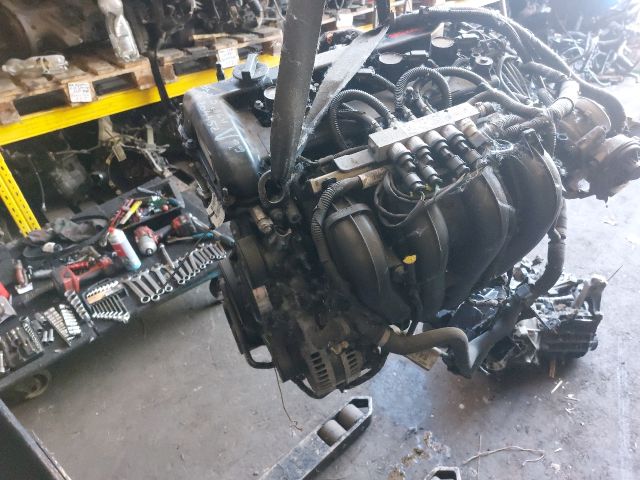 bontott FORD FOCUS II Komplett Motor (Segédberendezésekkel)