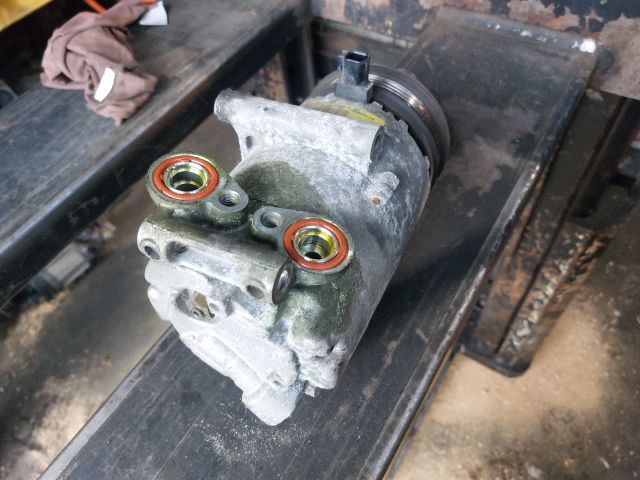 bontott FORD FOCUS II Klímakompresszor