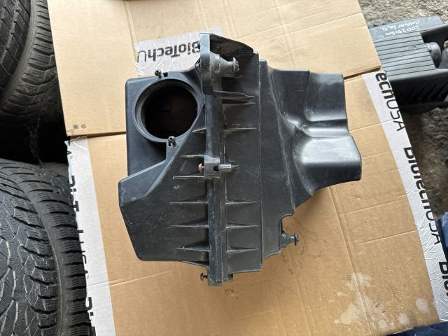 bontott FORD FOCUS II Légszűrő Ház