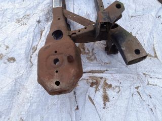 bontott FORD FOCUS II Hátsó Bölcső