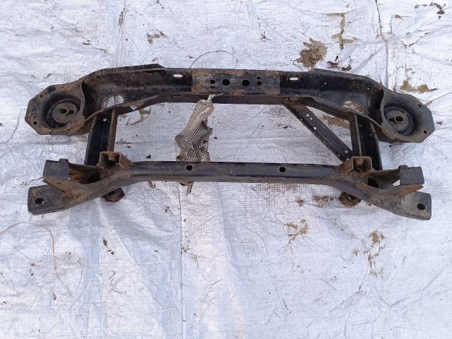 bontott FORD FOCUS II Hátsó Bölcső