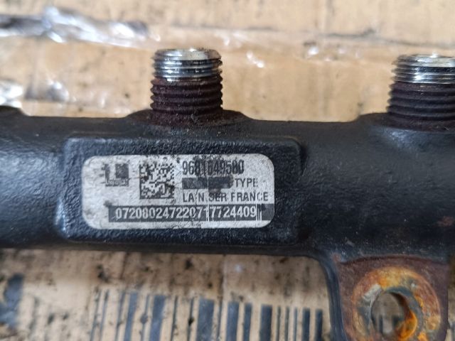 bontott FORD FOCUS II Közösnyomócső