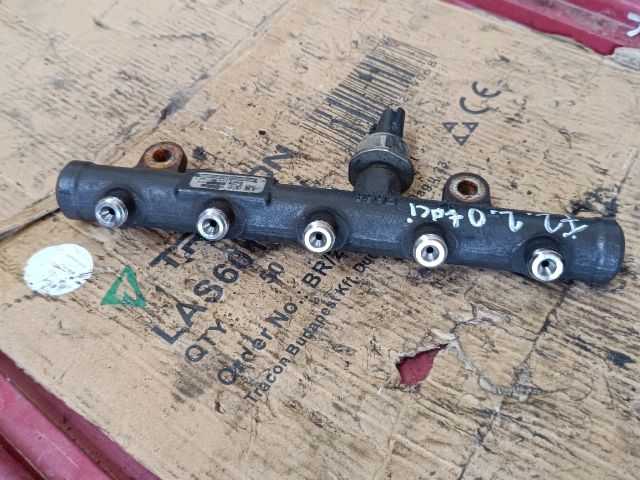 bontott FORD FOCUS II Közösnyomócső