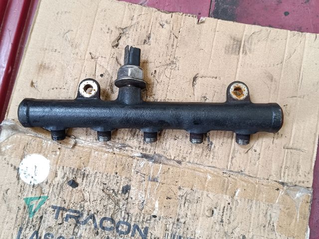 bontott FORD FOCUS II Közösnyomócső