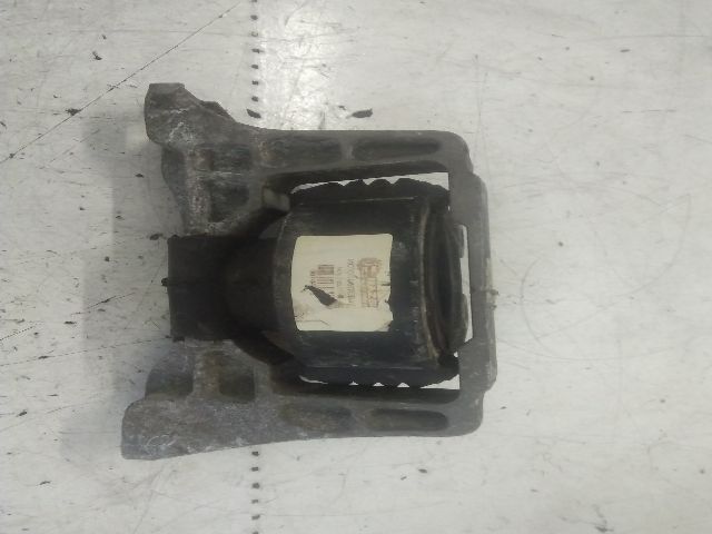 bontott FORD FOCUS II Motor Tartó Bak (Fém)