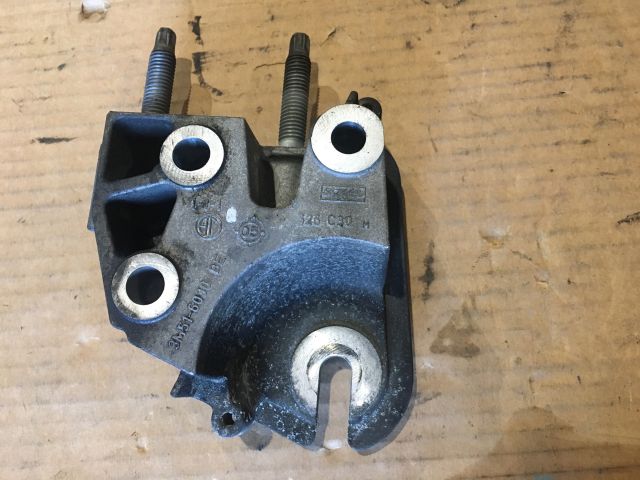 bontott FORD FOCUS II Motor Tartó Bak (Fém)