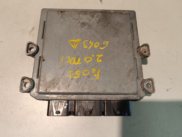 bontott FORD FOCUS II Motorvezérlő