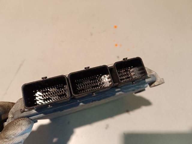 bontott FORD FOCUS II Motorvezérlő