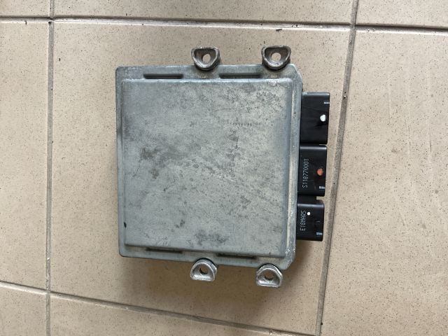 bontott FORD FOCUS II Motorvezérlő