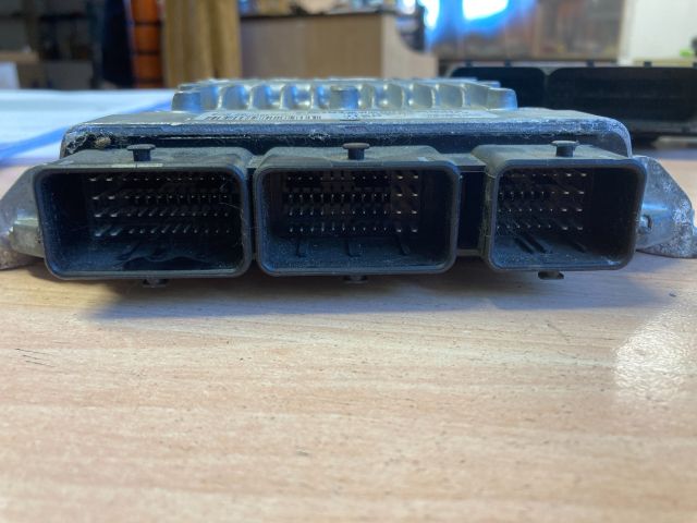 bontott FORD FOCUS II Motorvezérlő