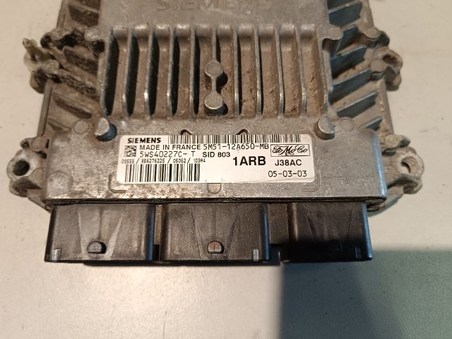 bontott FORD FOCUS II Motorvezérlő