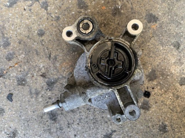 bontott FORD FOCUS II Vákumpumpa