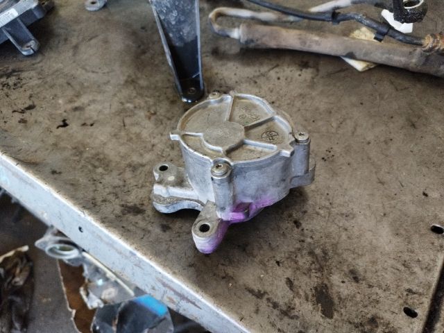 bontott FORD FOCUS II Vákumpumpa